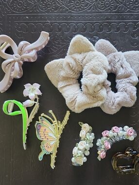 Cozy Light Beige Faux Fur Scrunchie Duo - Soft Hair Accessories